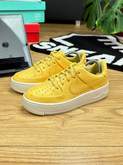 Nike Air Force 1 Sage (37.5)