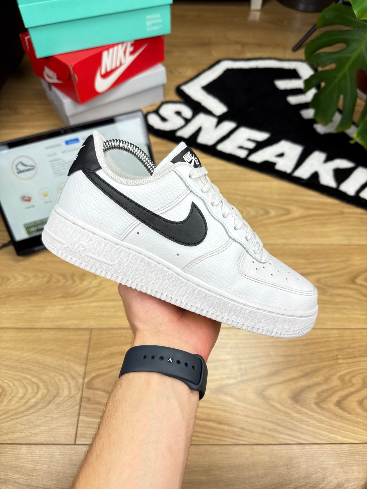 Nike Air Force 1 Low (38.5)