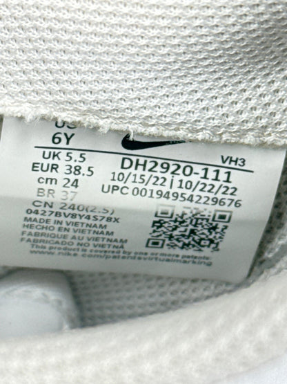 Nike Air Force 1 Low (38.5)