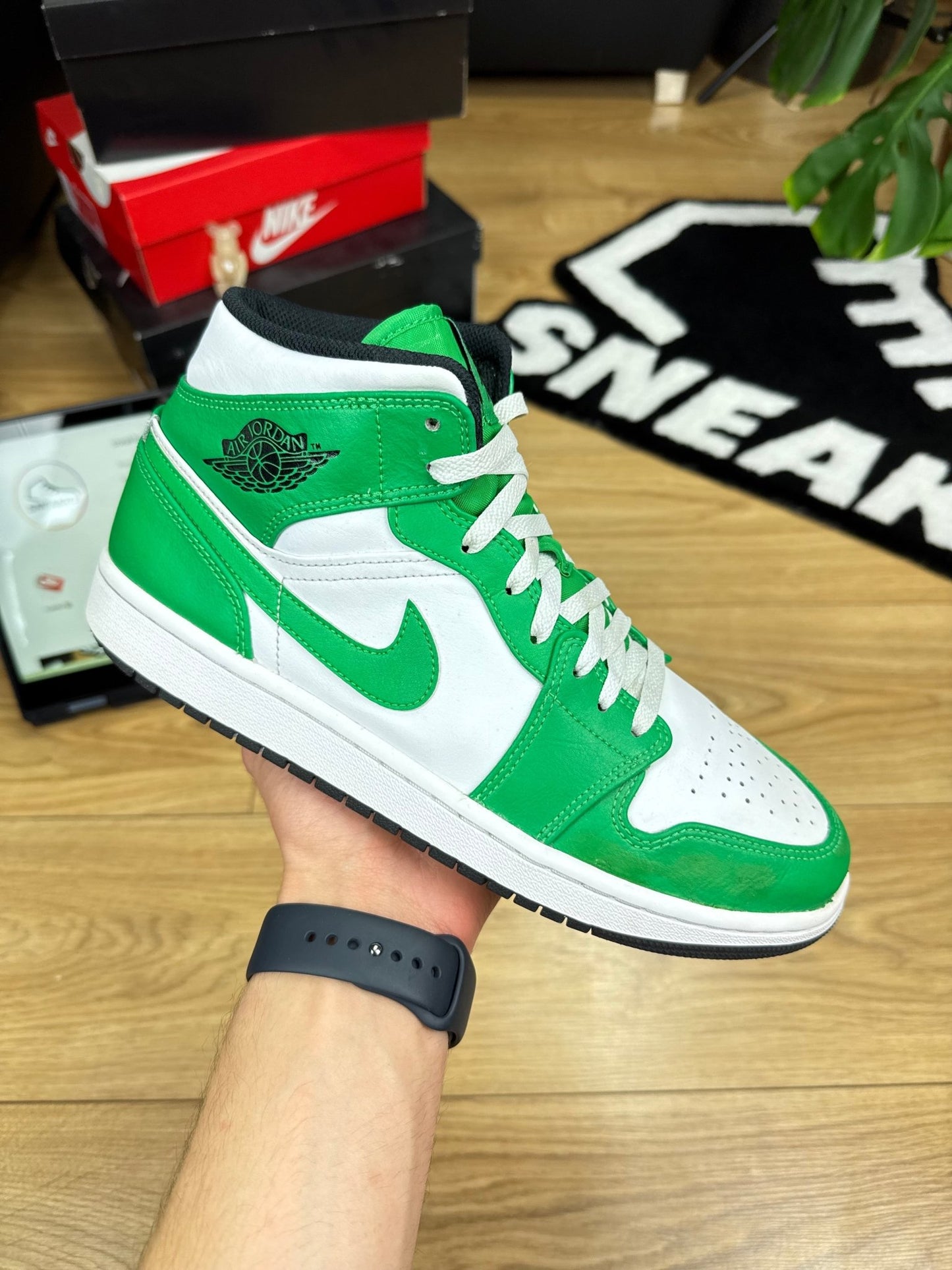 Nike Air Jordan 1 Mid (43)