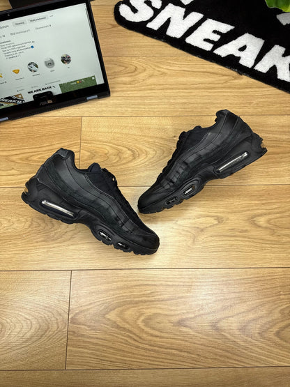 Nike Air Max 95 (42.5)