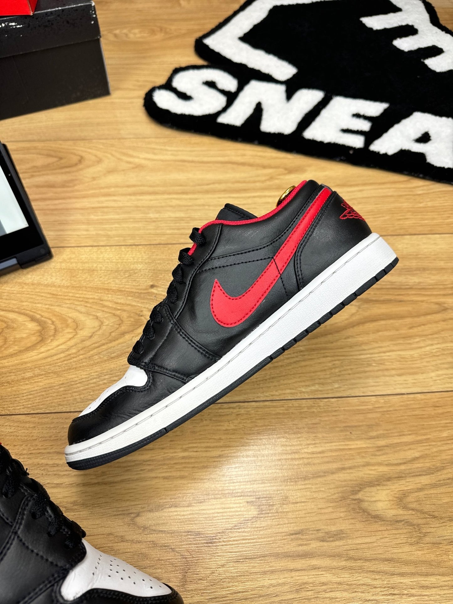 Nike Air Jordan 1 Low (42.5)
