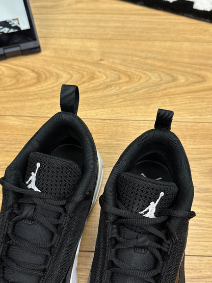 Nike Air Jordan Max Aura 6 (37.5)