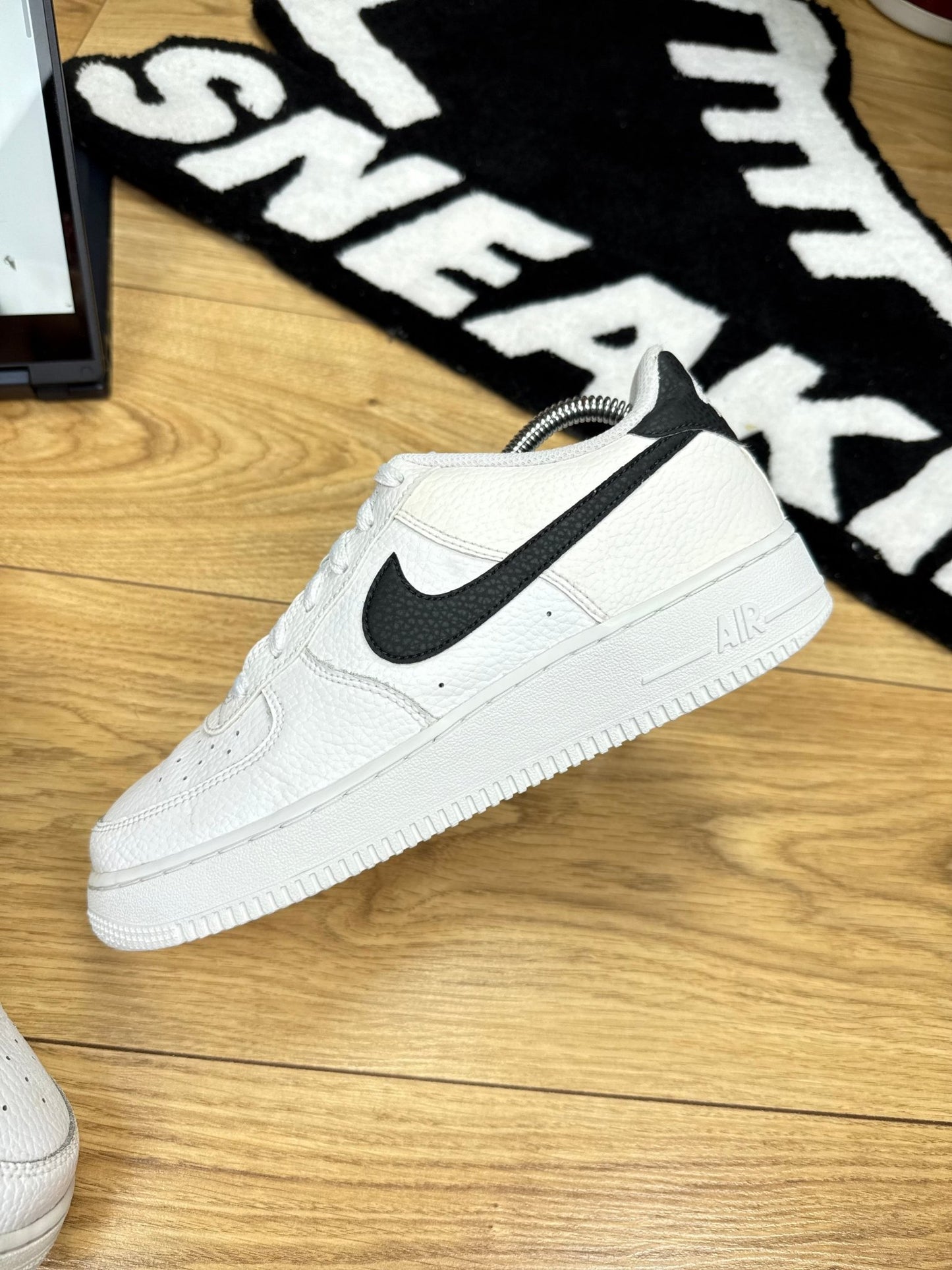 Nike Air Force 1 Low (40)