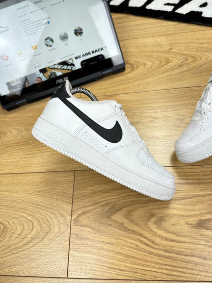 Nike Air Force 1 Low (38.5)