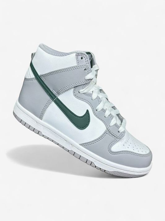 Nike Dunk High (36.5)