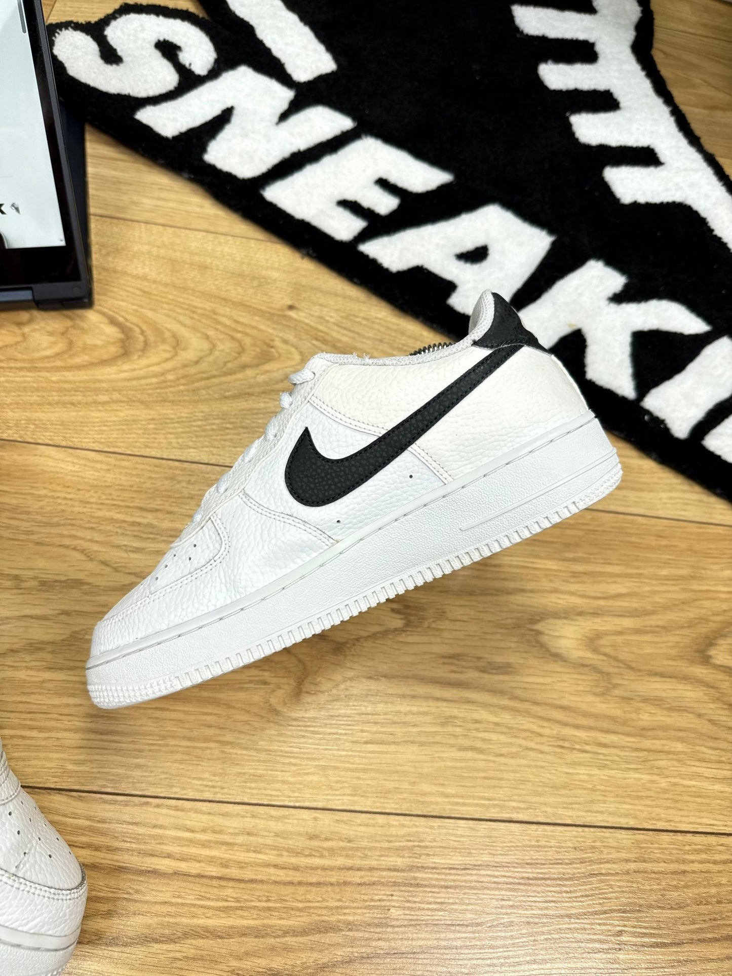 Nike Air Force 1 Low (40)