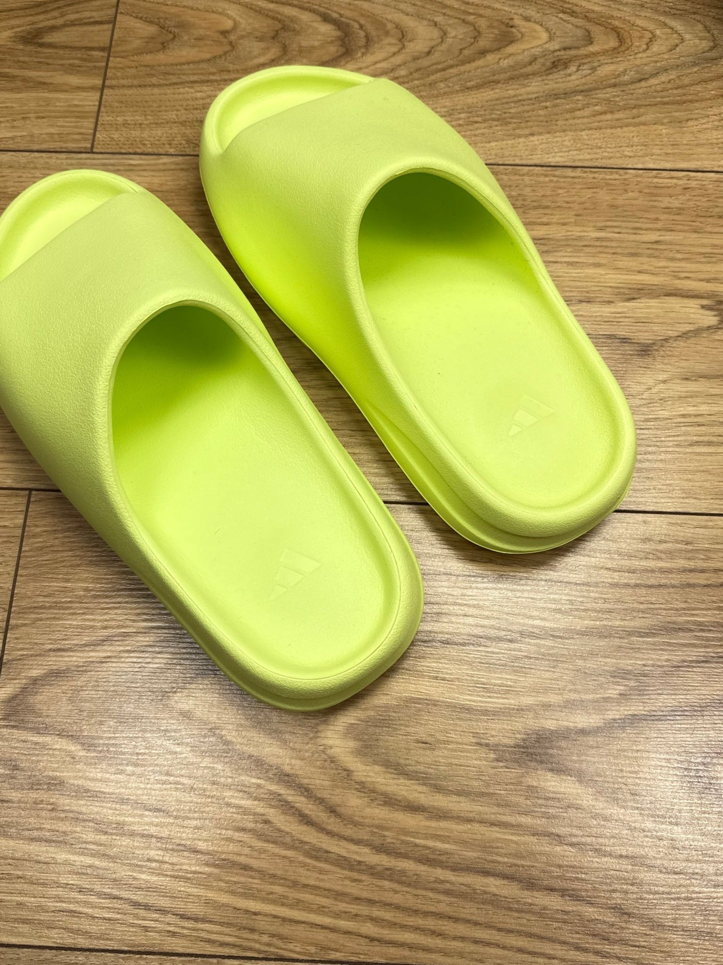 Adidas Yeezy Slides 2022/23 (43)