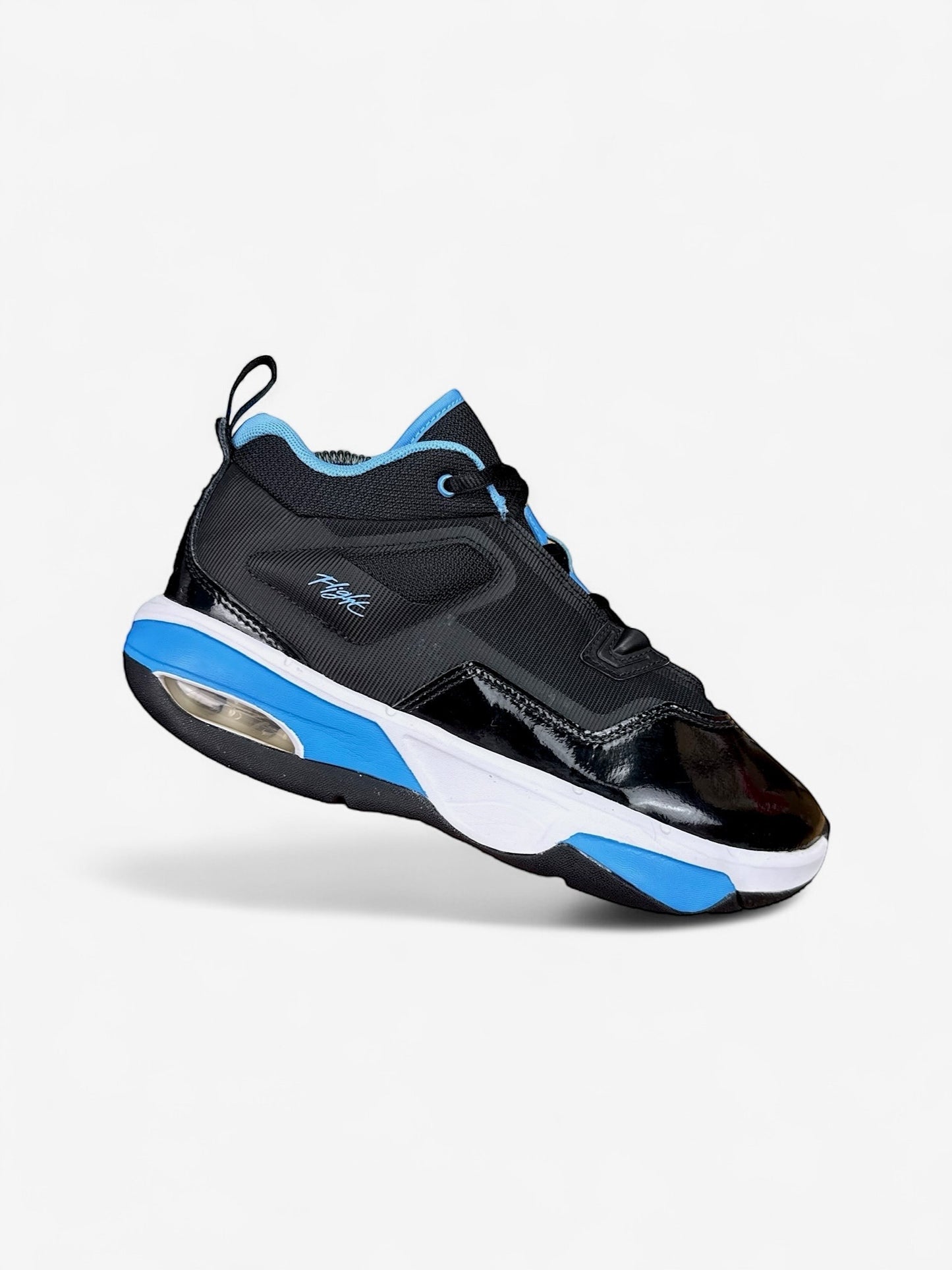 Nike Air Jordan Stay Loyal 3 (38.5)