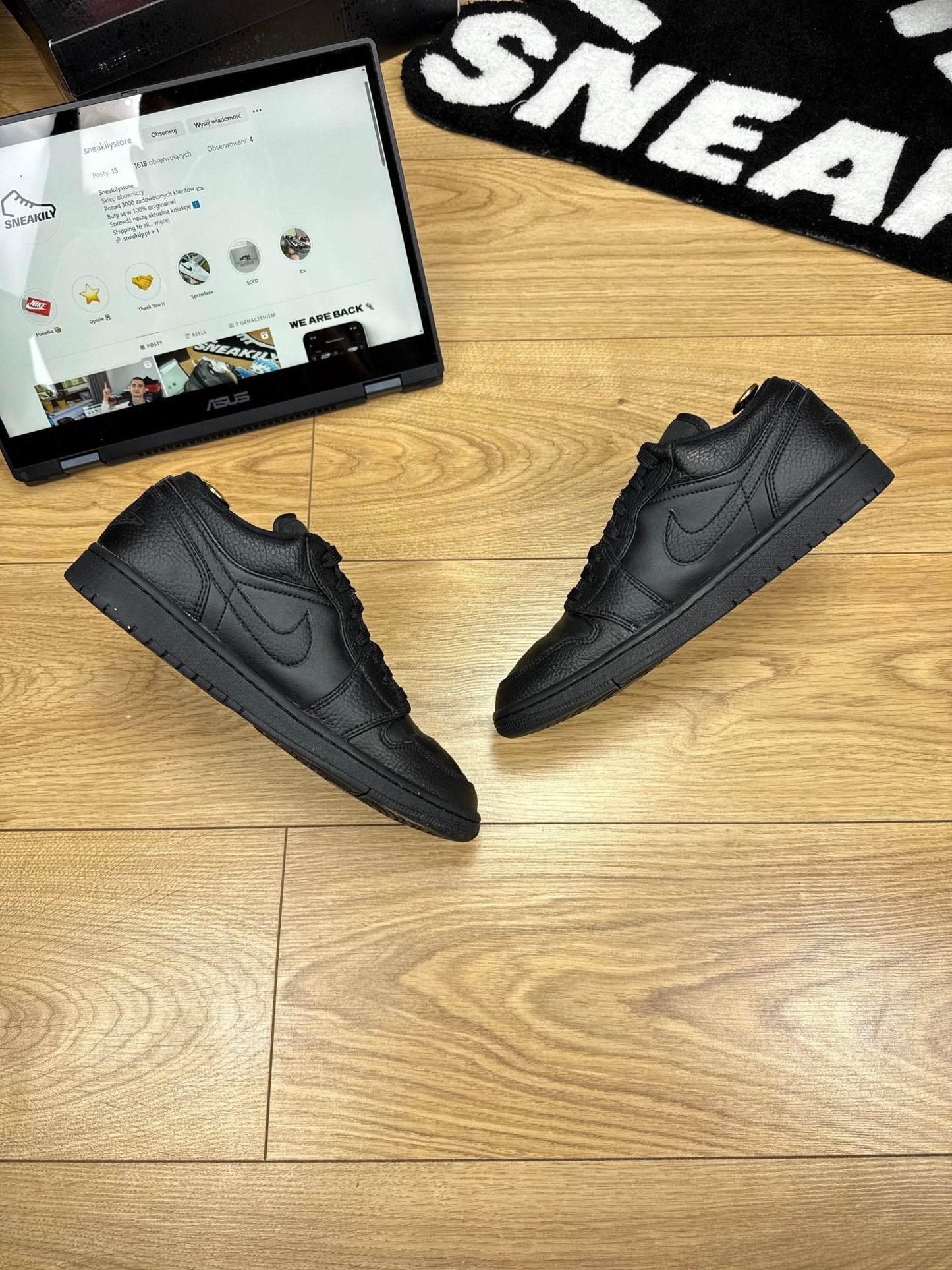Nike Air Jordan 1 Low (42)