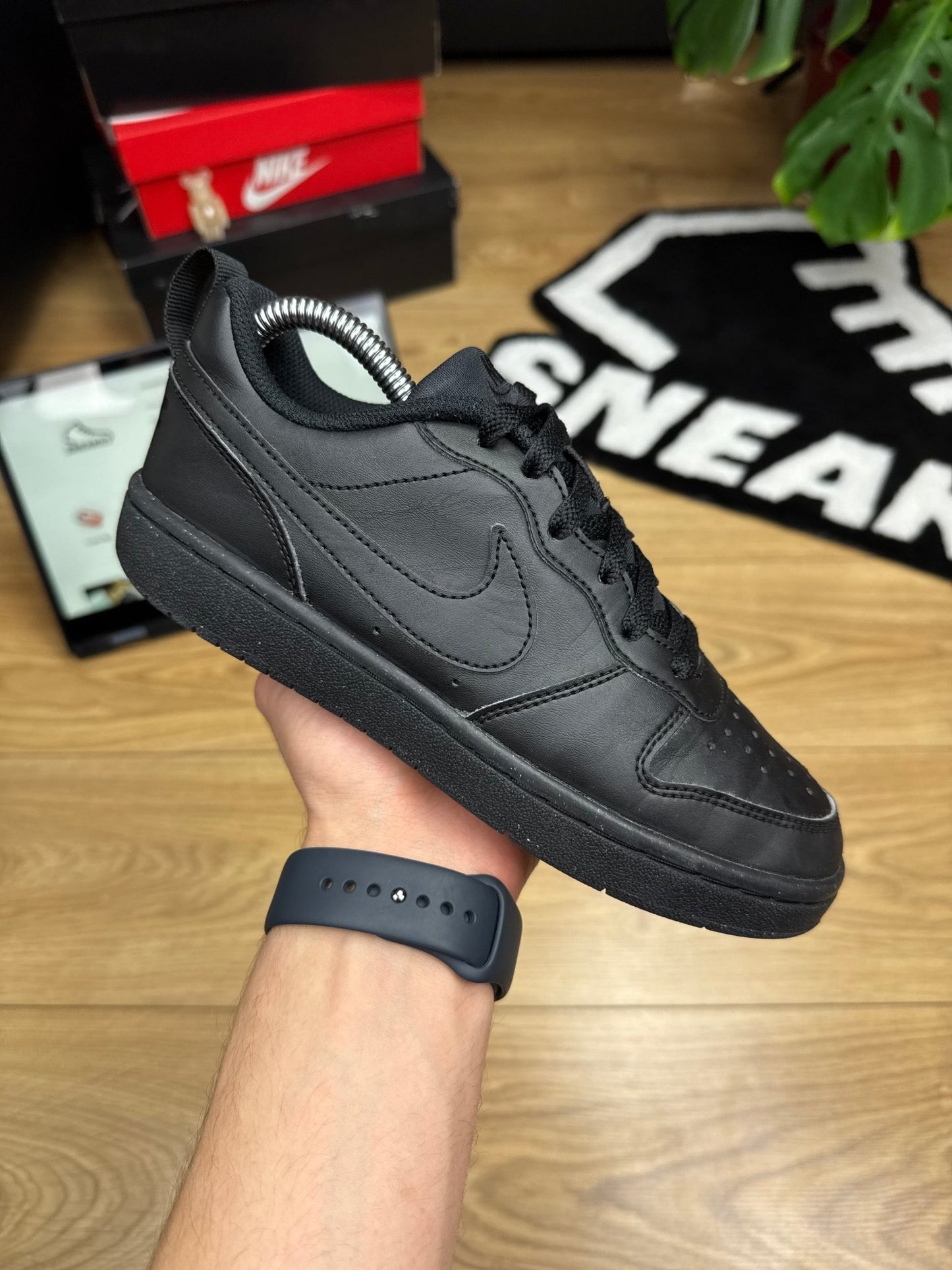 Nike Court Borough (36.5)