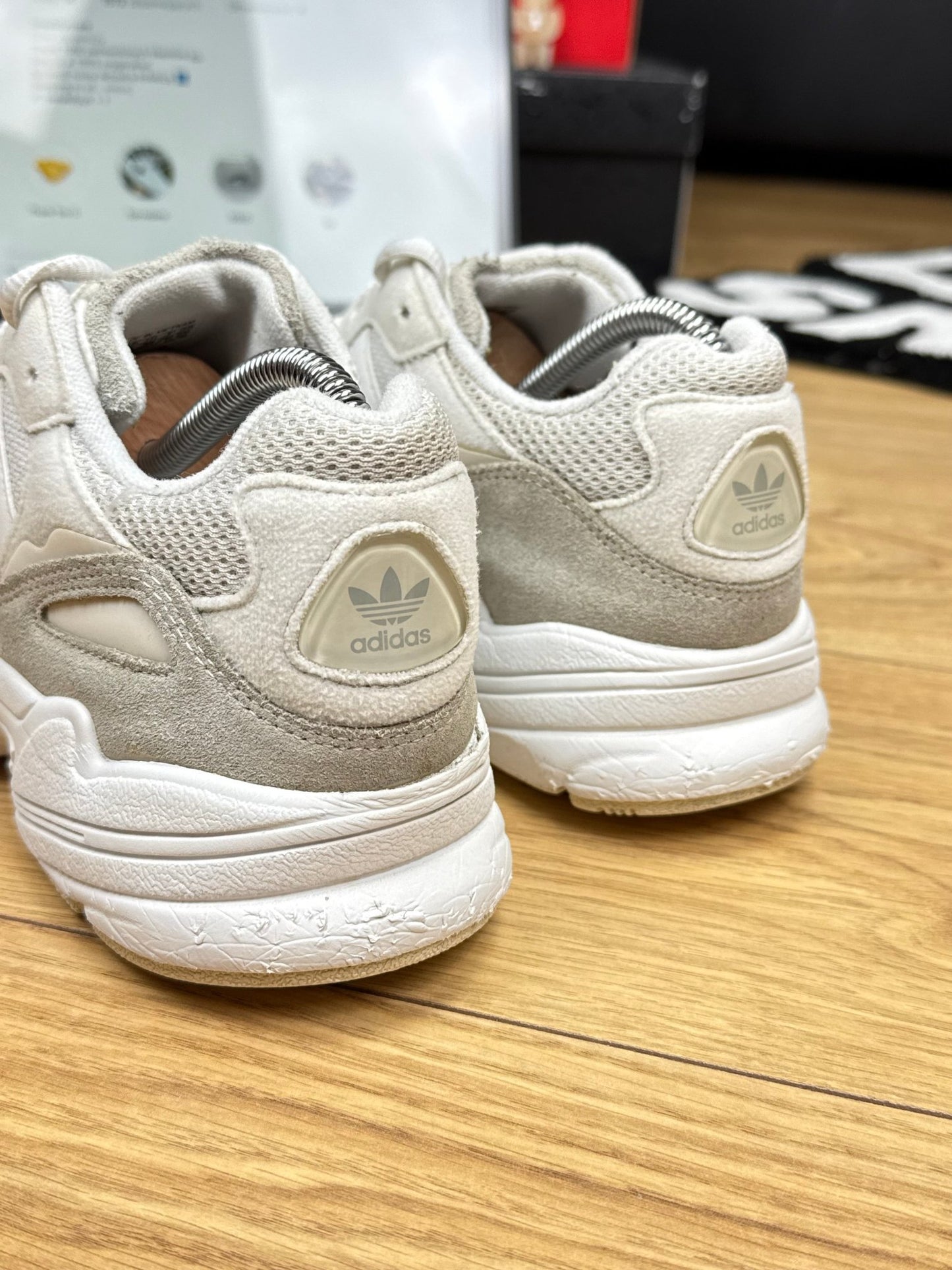 Adidas Yung-96 (38)