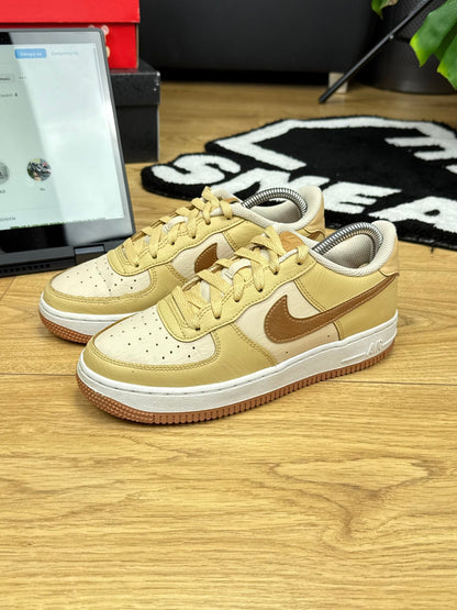 Nike Air Force 1 Low (37.5)