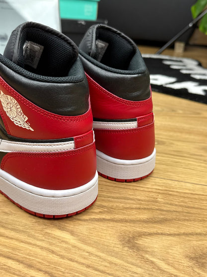 Nike Air Jordan 1 Mid (44)