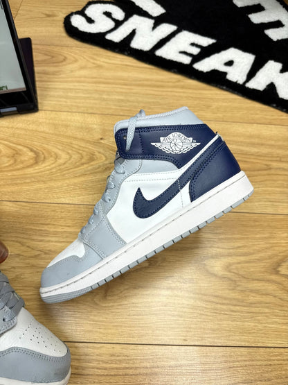 Nike Air Jordan 1 Mid (42.5)