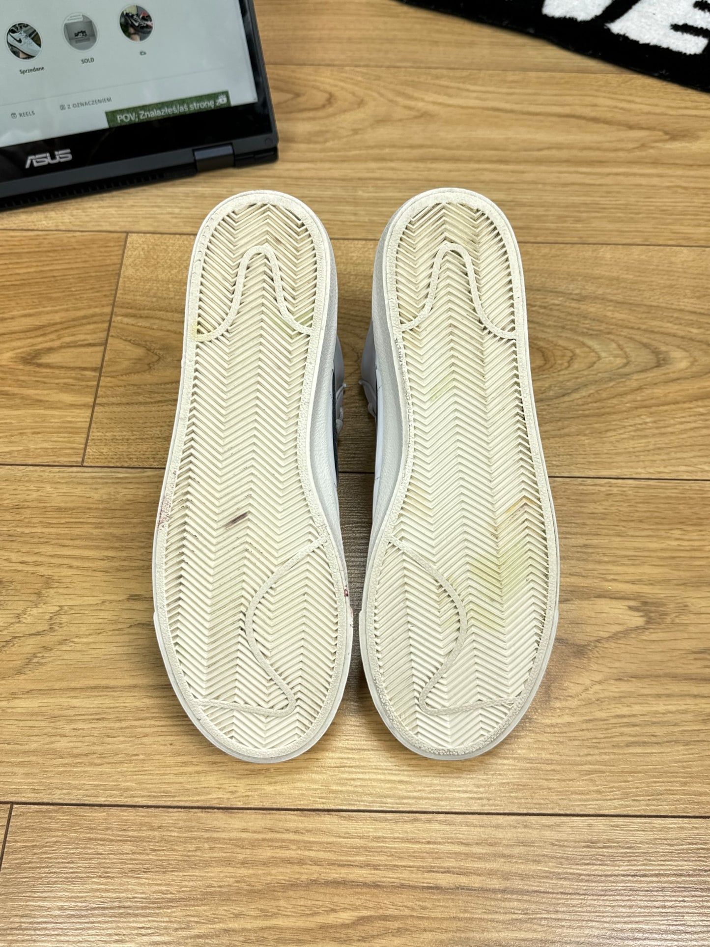 Nike Blazer Mid 77 (41)