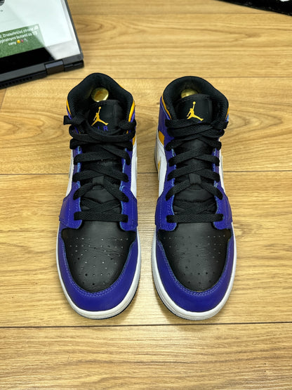 Nike Air Jordan 1 Mid (38.5)