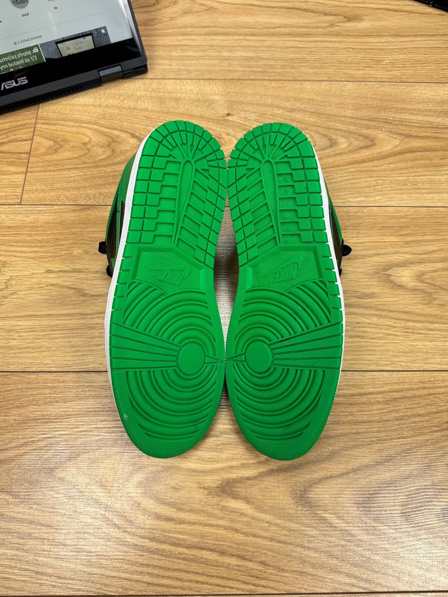 Nike Air Jordan 1 Low (44)