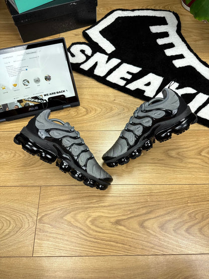 Nike Air Vapormax Plus (44)