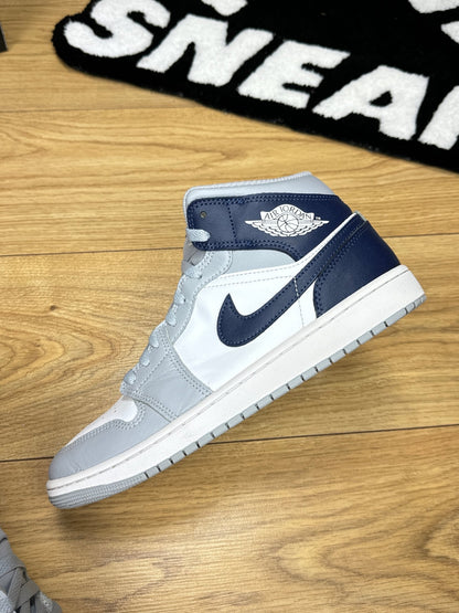 Nike Air Jordan 1 Mid (43)