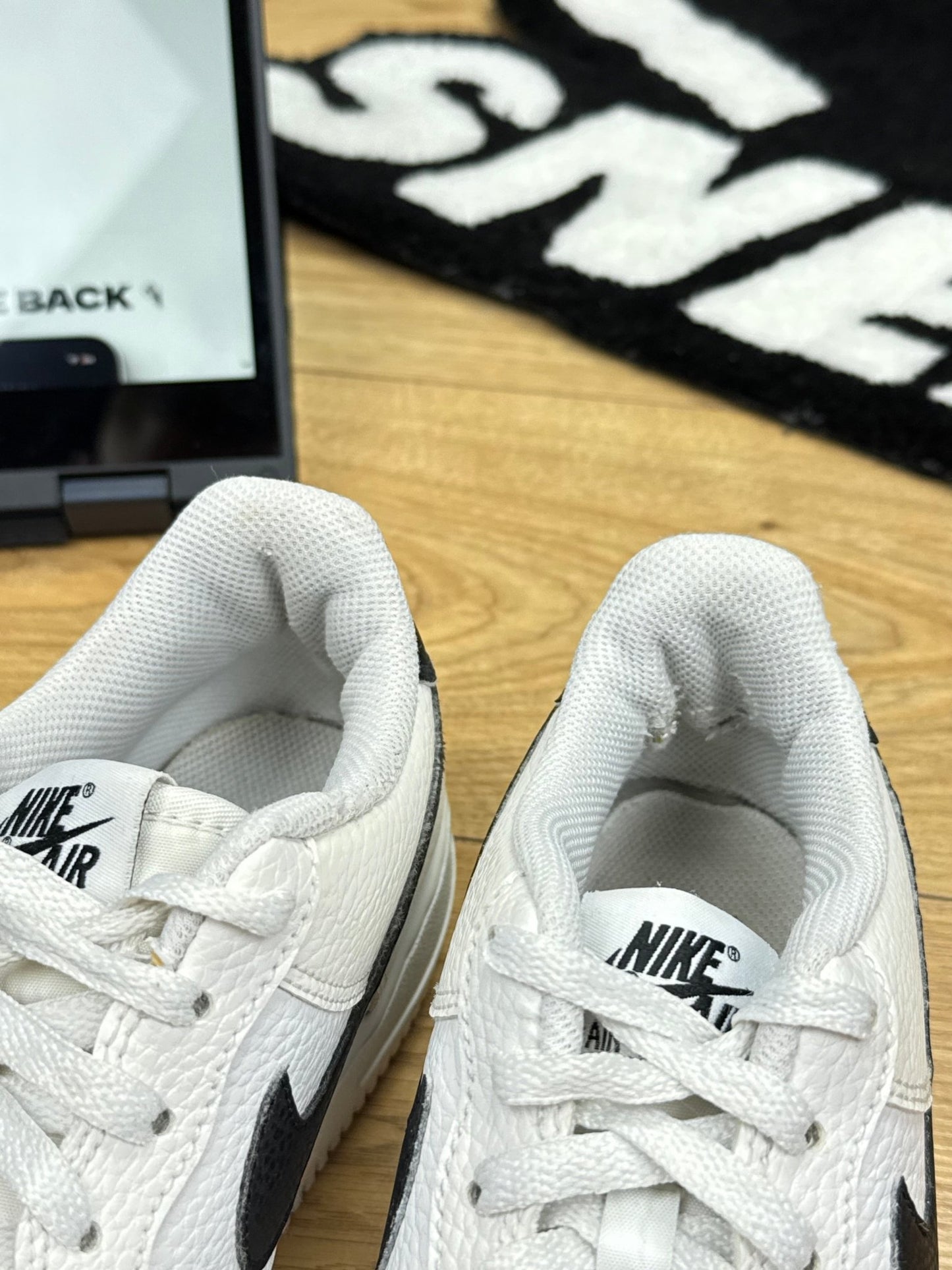 Nike Air Force 1 Low (40)