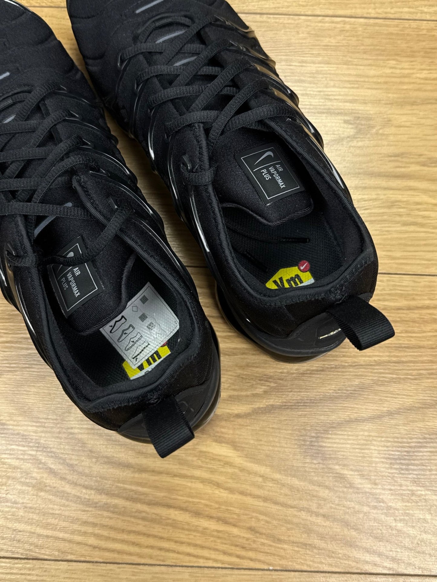 Nike Air Vapormax Plus (45.5)