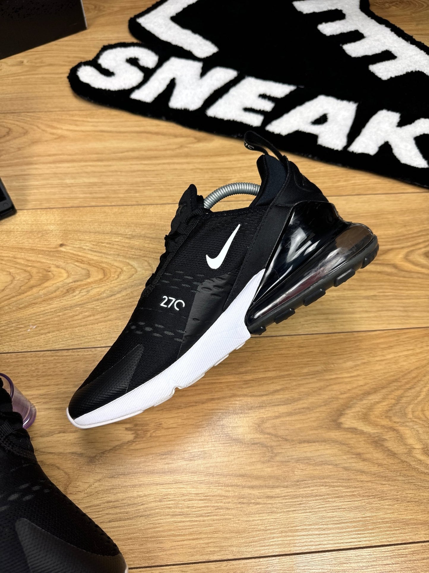 Nike Air Max 270 (42.5)