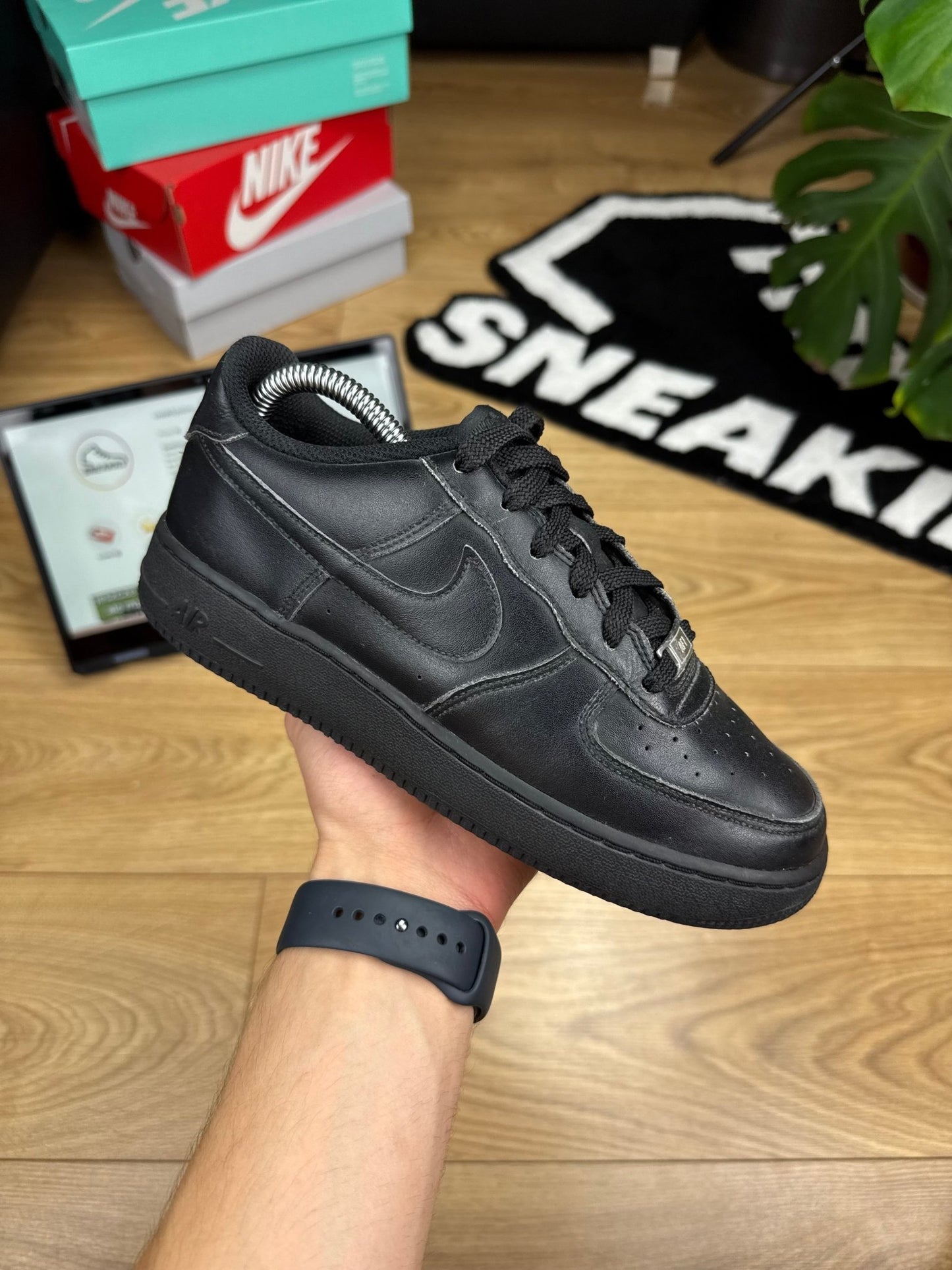 Nike Air Force 1 Low (38.5)