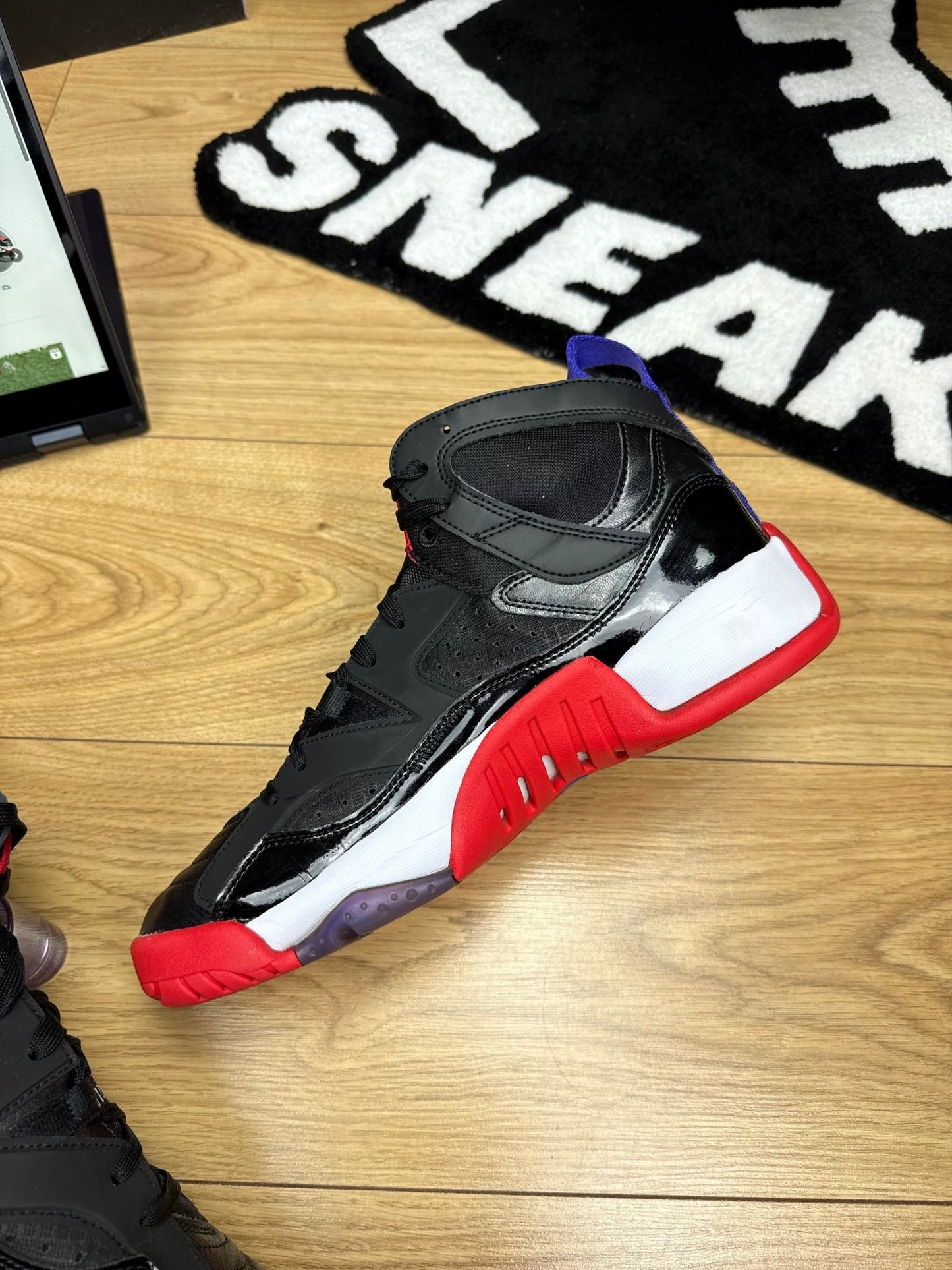 Nike Air Jordan Jumpman Two Trey (45.5)