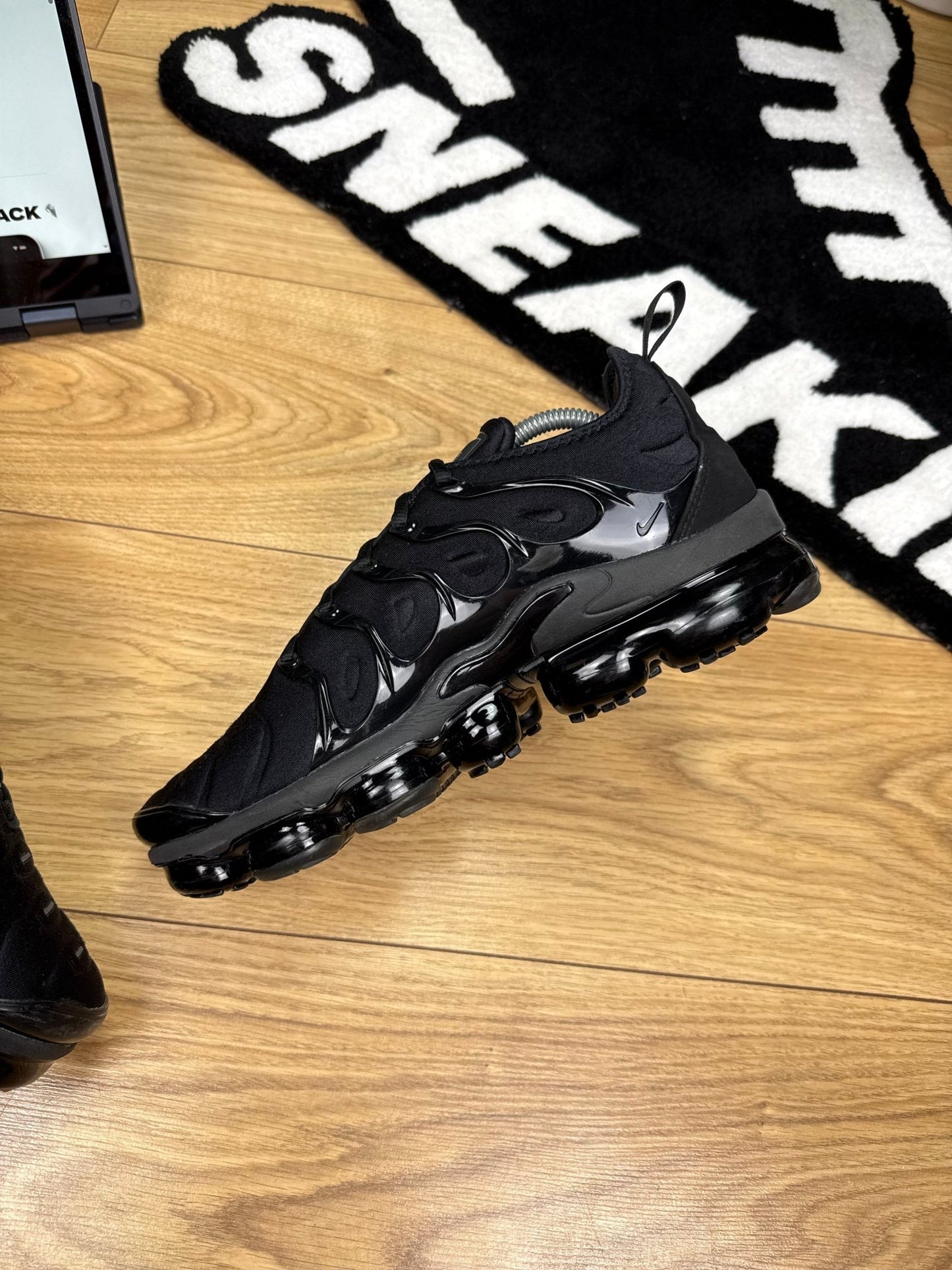 Nike Air Vapormax Plus (42.5)