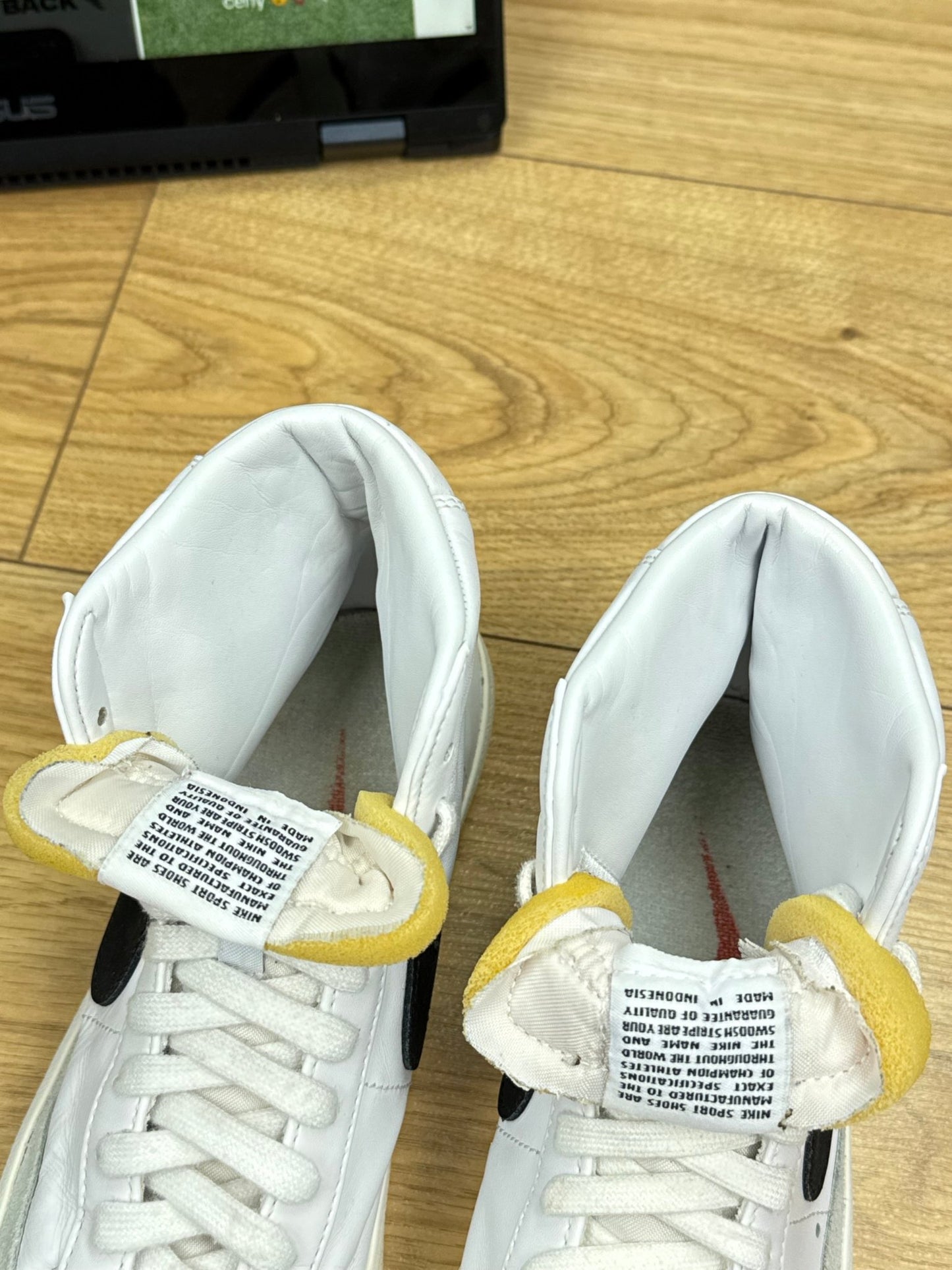 Nike Blazer Mid 77 (39)