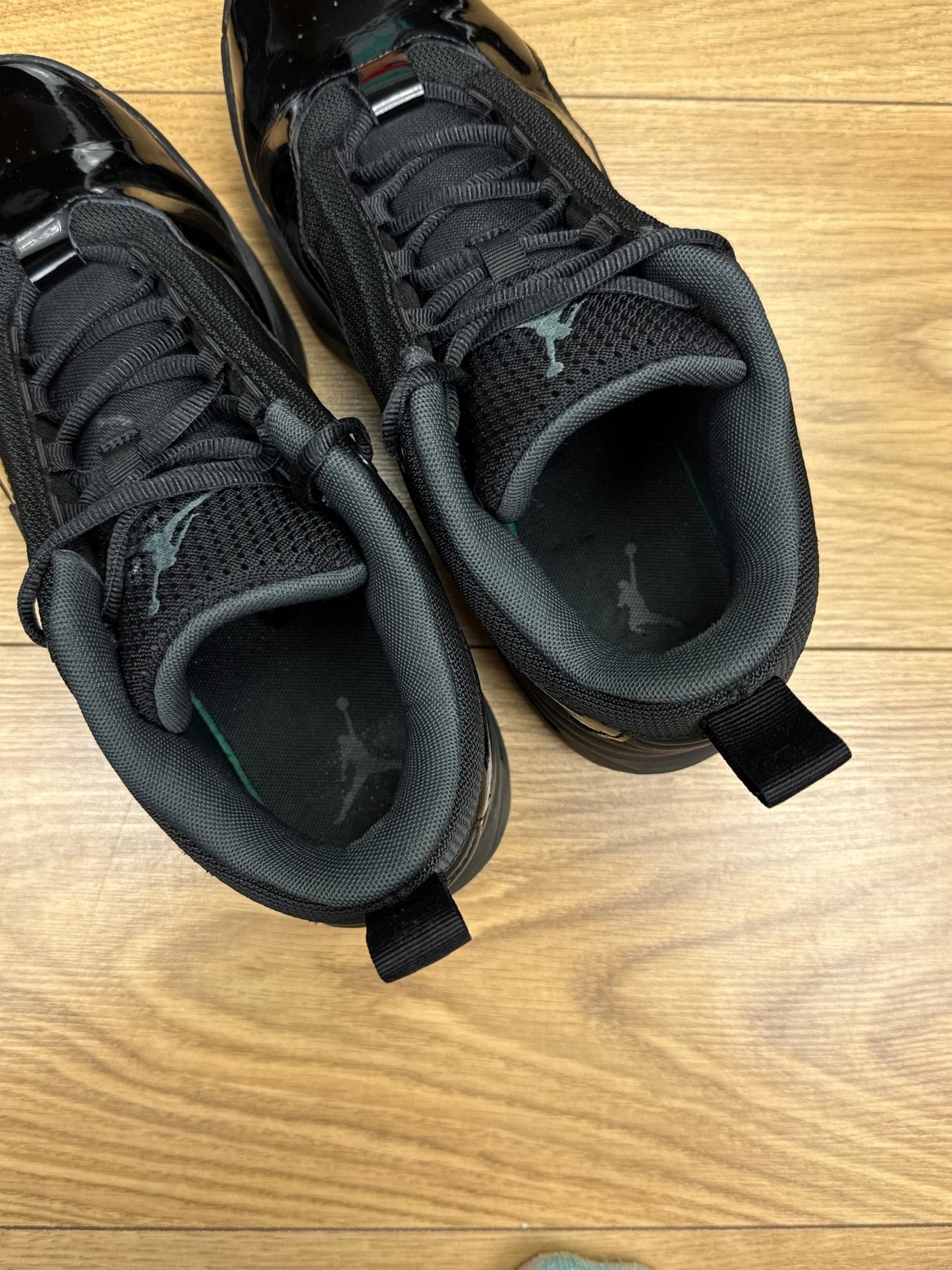 Nike Air Jordan Max Aura 6 (42.5)