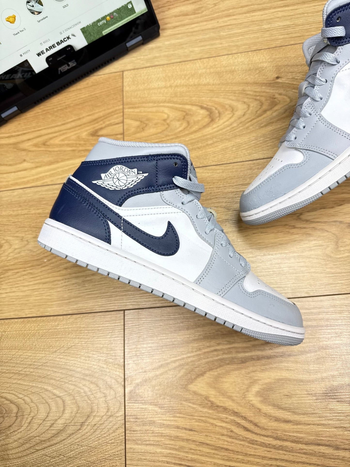 Nike Air Jordan 1 Mid (43)