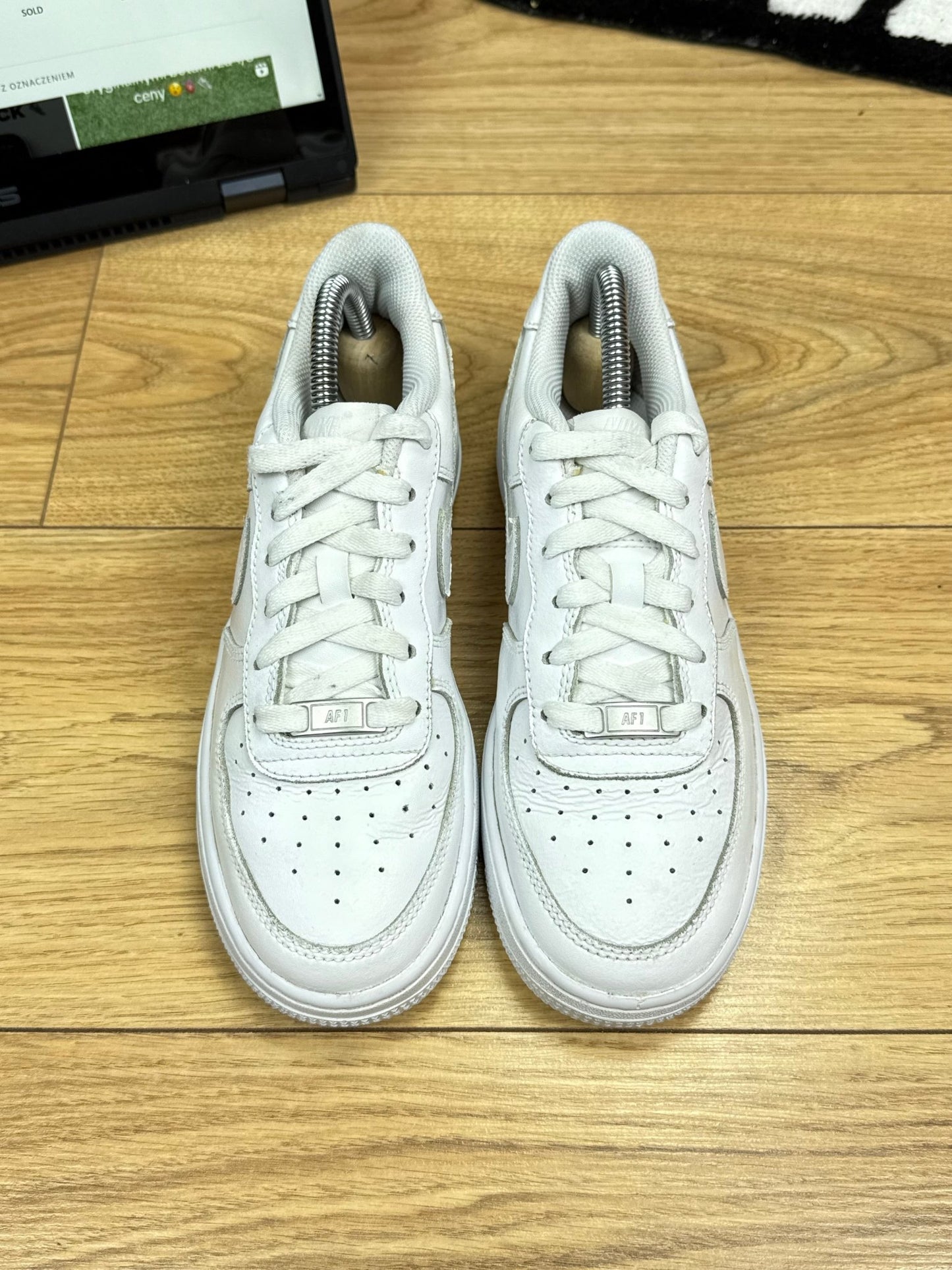 Nike Air Force 1 Low (37.5)