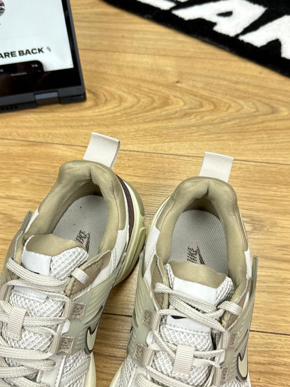 Nike Air Force 1 Low (40)