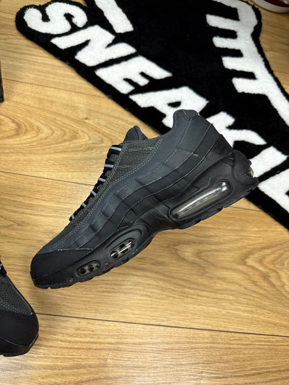 Nike Air Max 95 (42.5)