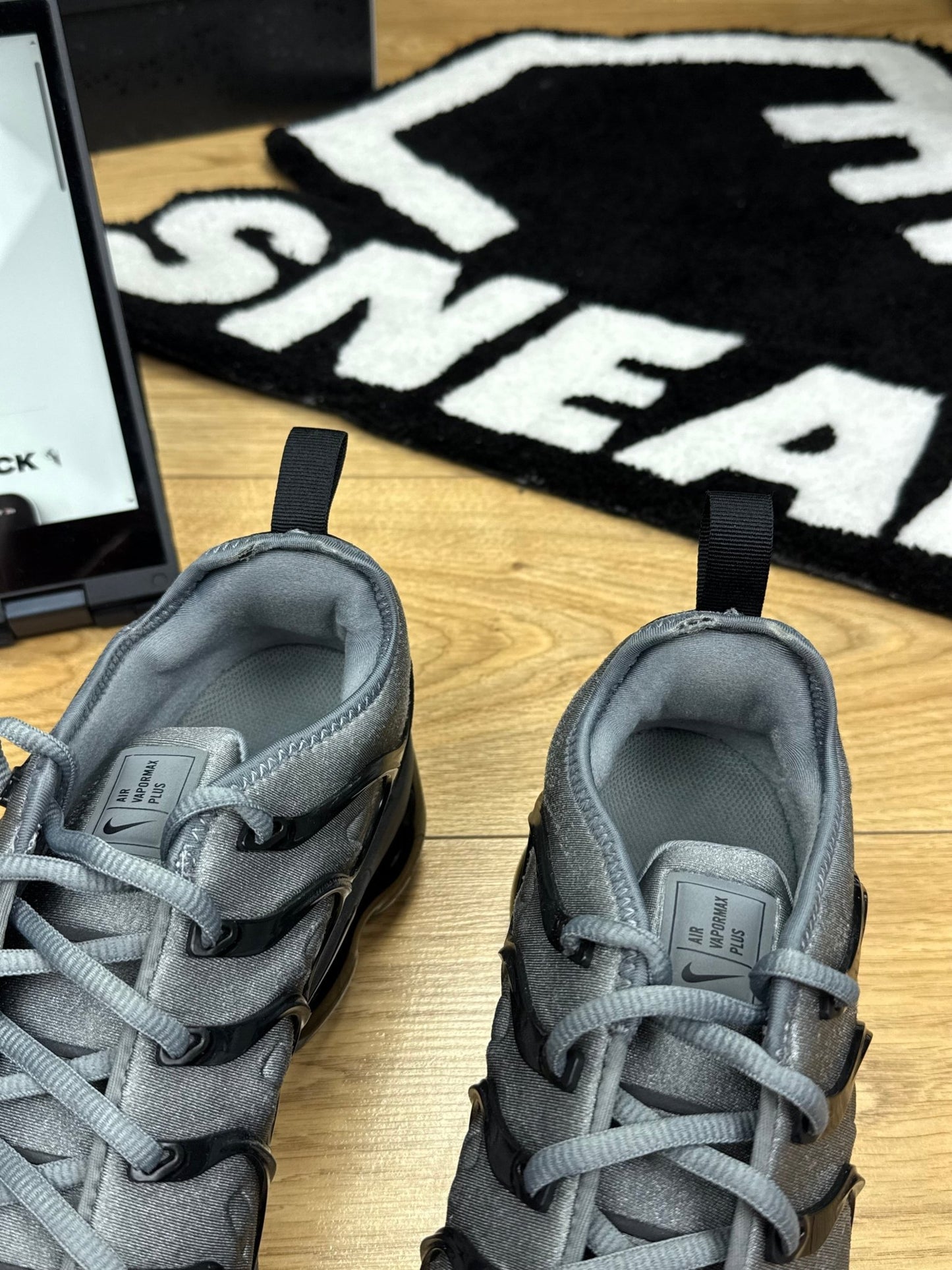 Nike Air Vapormax Plus (44)