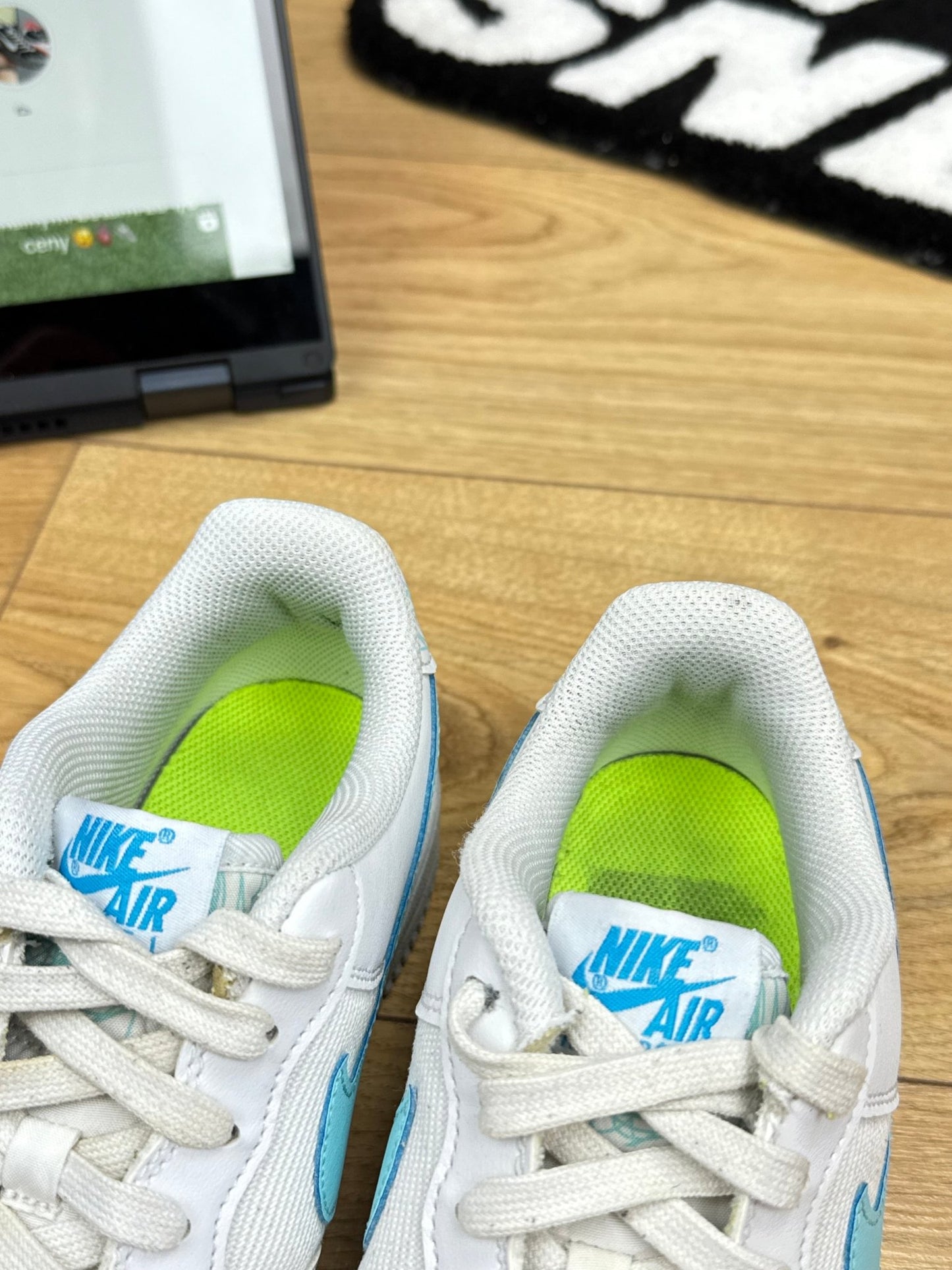 Nike Air Force 1 Low (40)