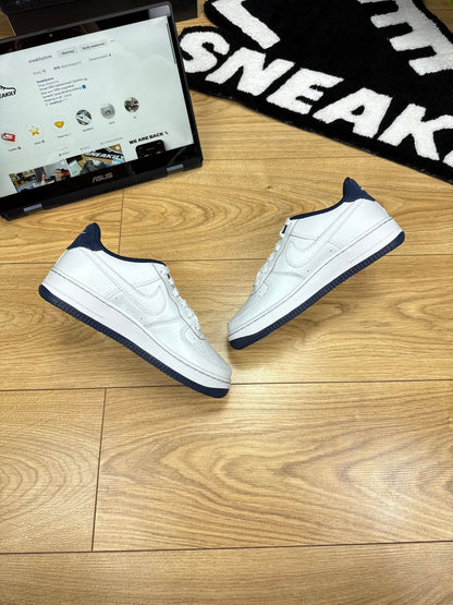 Nike Air Force 1 Low (37.5)