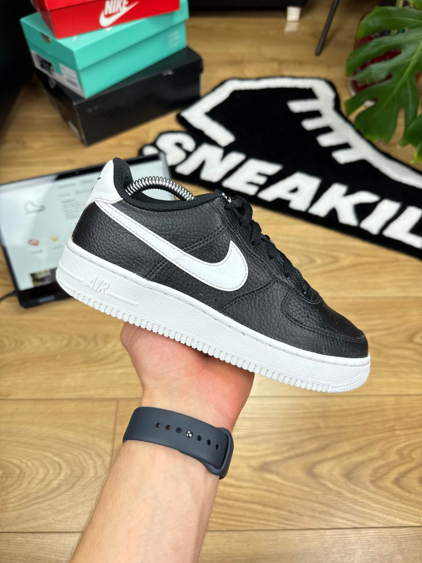Nike Air Force 1 Low (36.5)