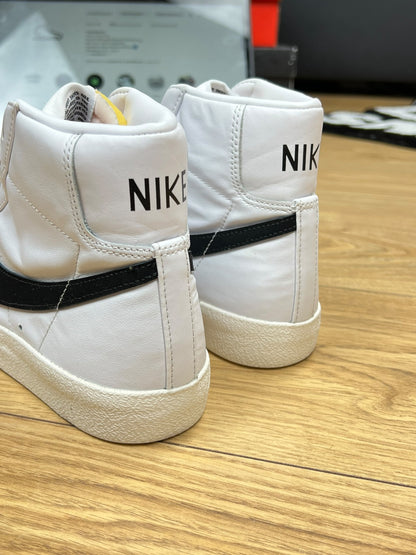 Nike Blazer Mid 77 (38.5)
