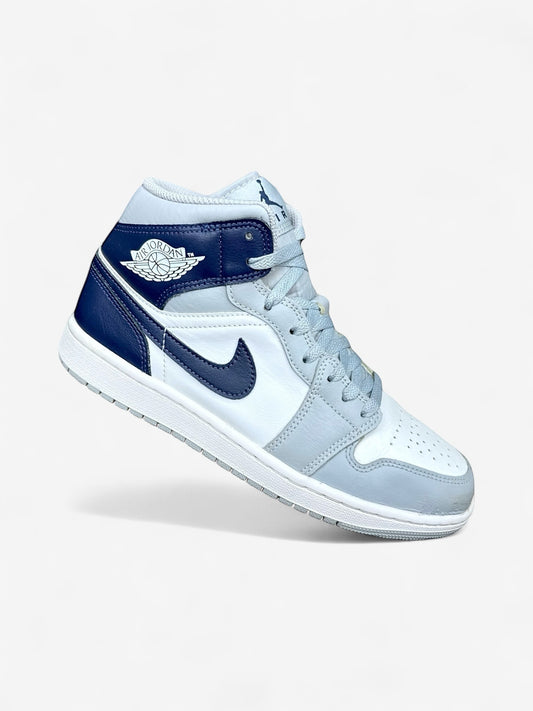 Nike Air Jordan 1 Mid (42.5)
