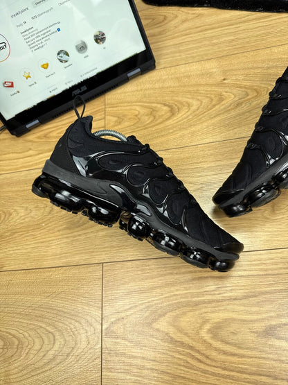 Nike Air Vapormax Plus (42.5)
