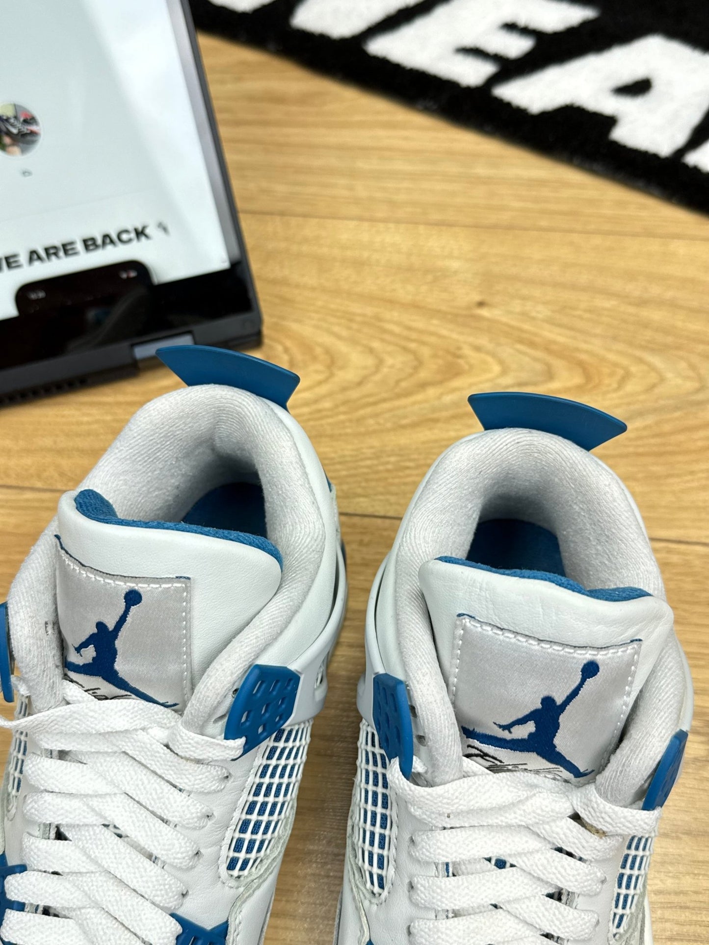 Nike Air Jordan 4 IV (41)