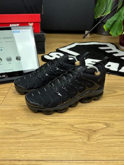 Nike Air Vapormax Plus (42.5)