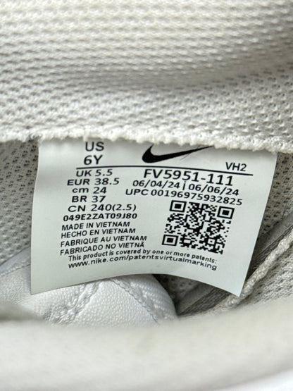 Nike Air Force 1 Low (38.5)