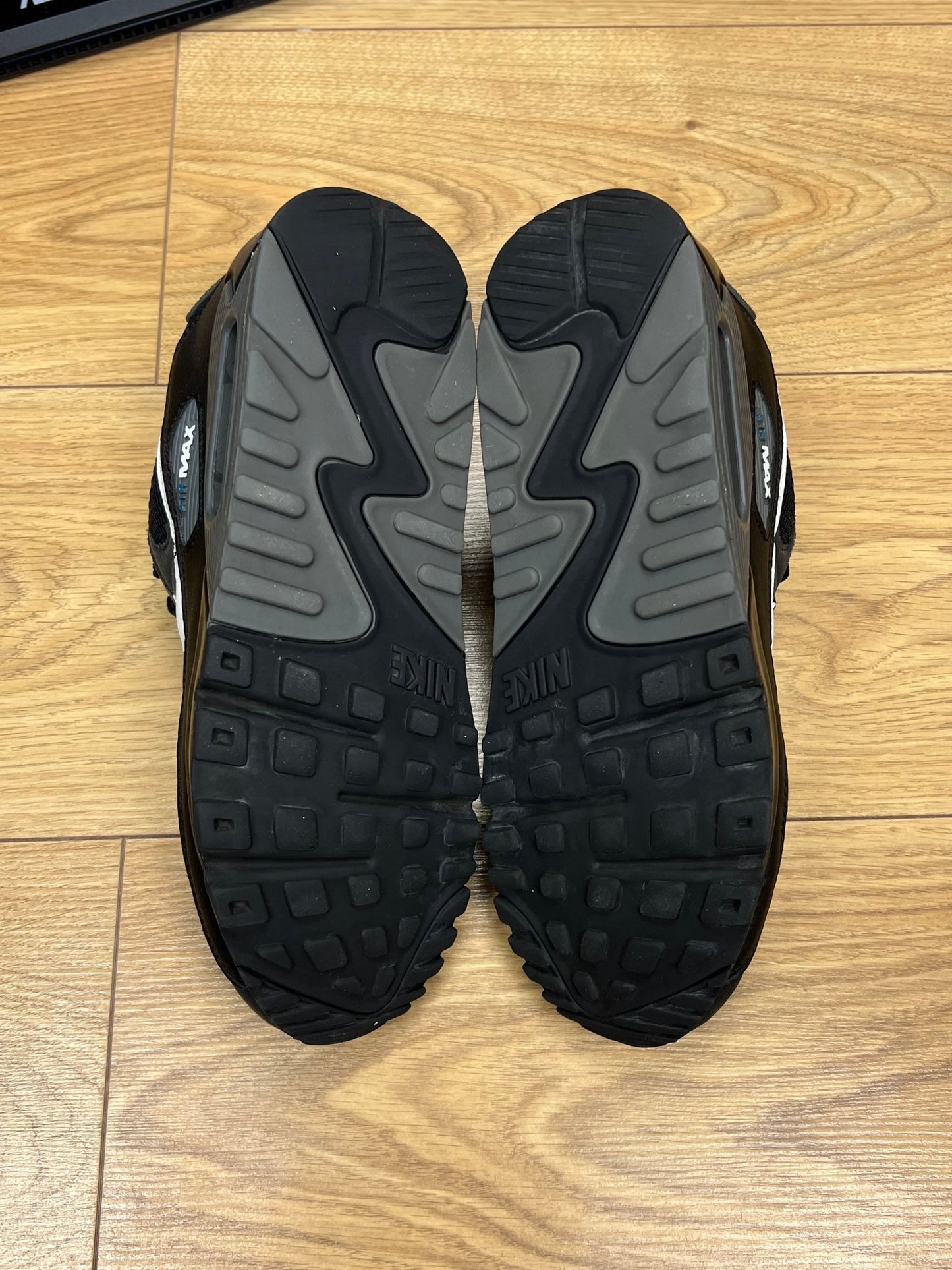 Nike Air Max 90 (42)