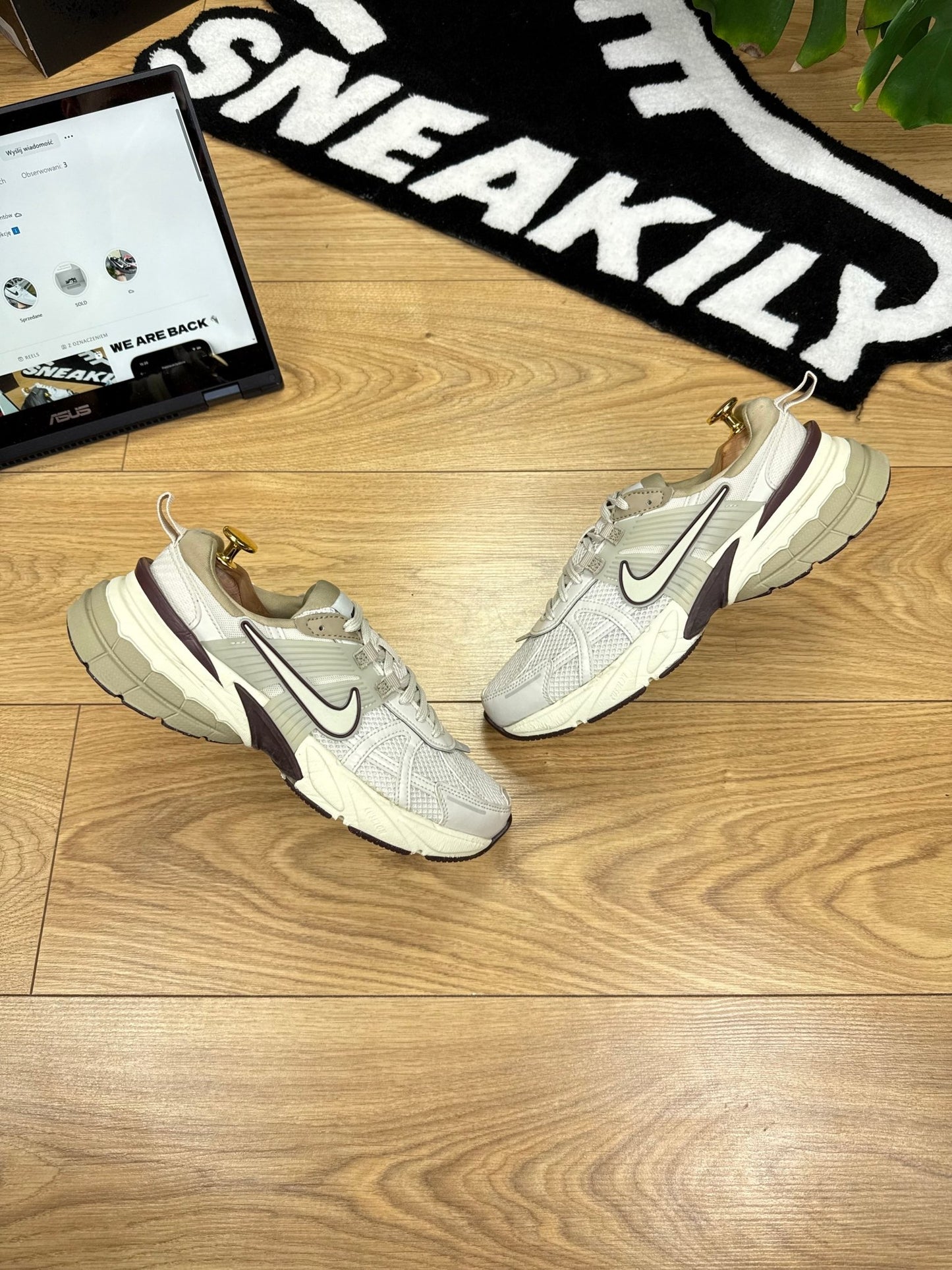 Nike Air Force 1 Low (40)
