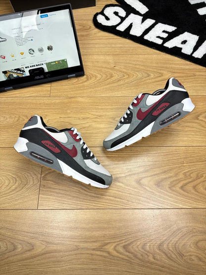 Nike Air Max 90 (42.5)