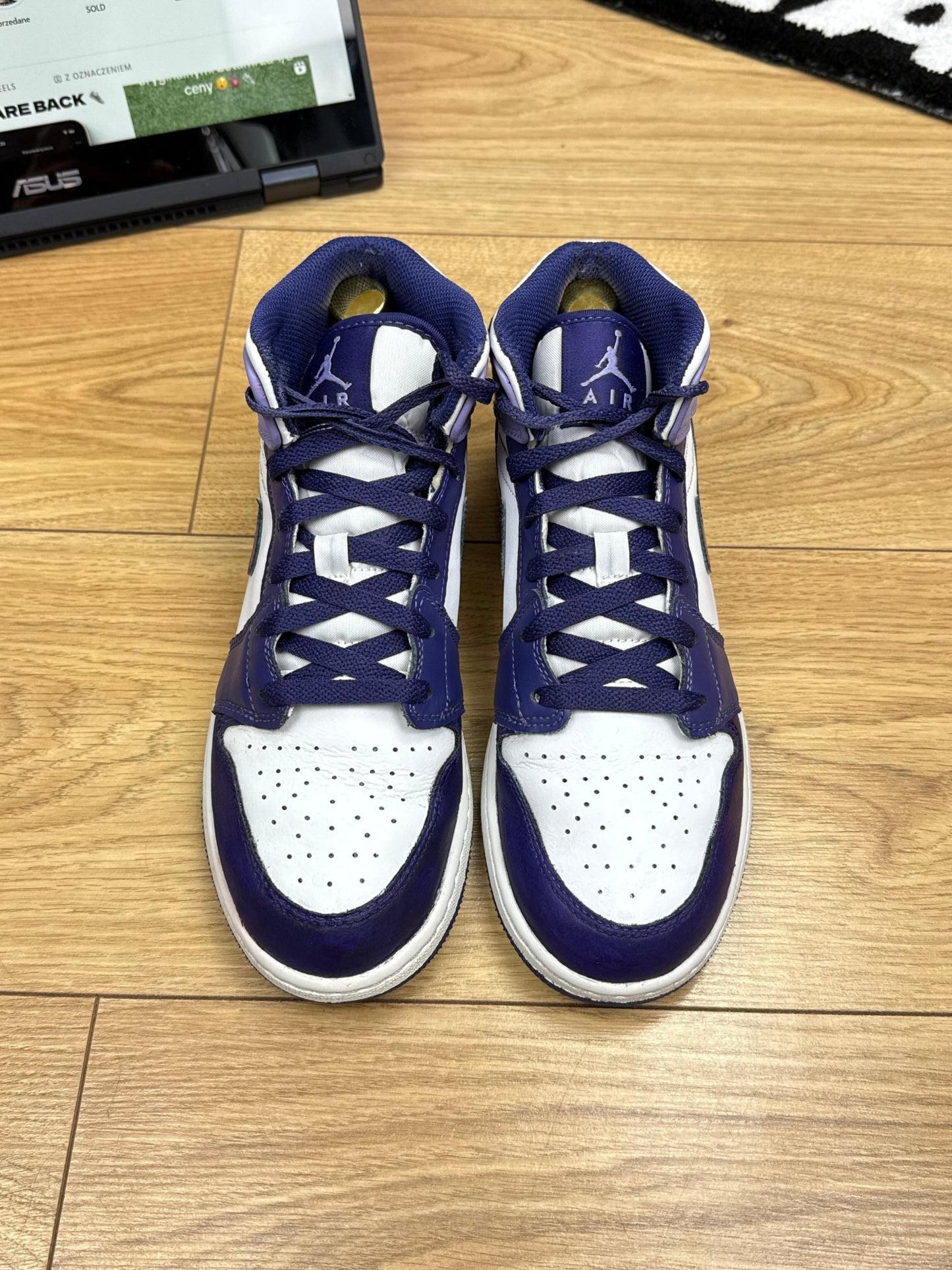 Nike Air Jordan 1 Mid (40)